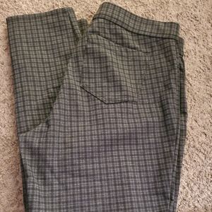Max Studio Plaid Black Gray Leggings Pants